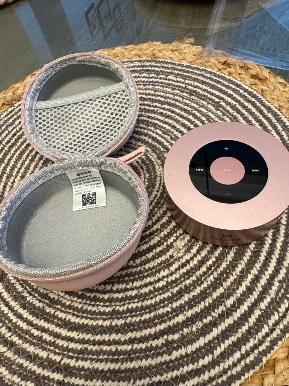 Portable Pink Bluetooth speaker with Carry Case- sound angel